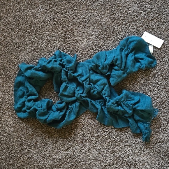NEW Ann Taylor Loft Teal Ruffle Scarf - Picture 5 of 5